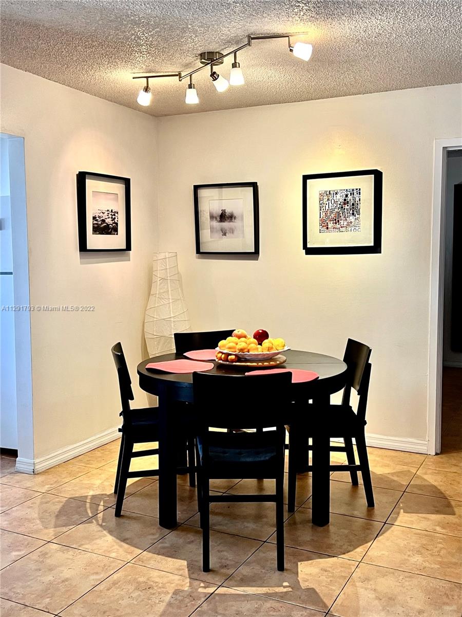 PLAZA OF AMERICAS CONDO P - Residential Lease