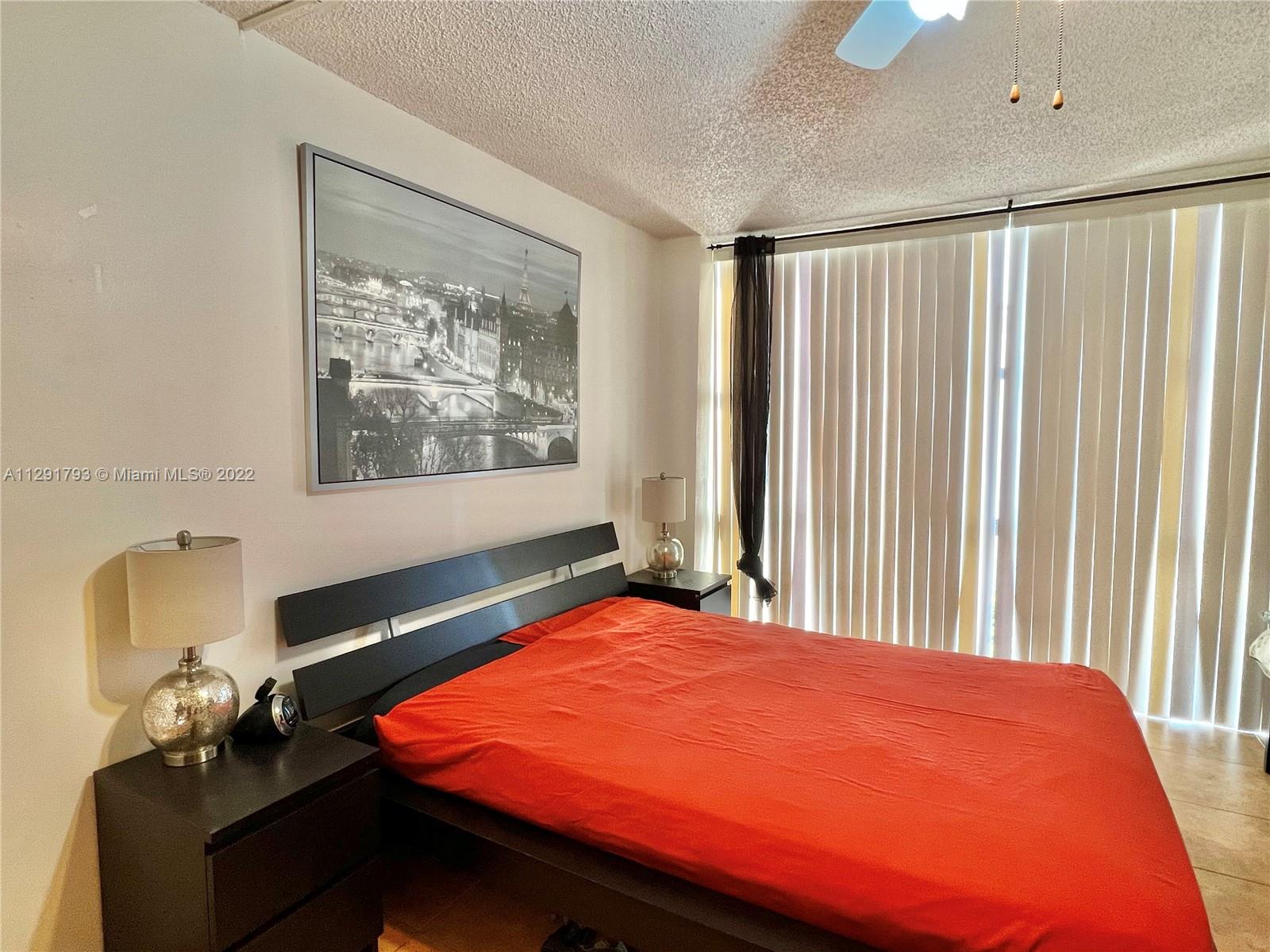 PLAZA OF AMERICAS CONDO P - Residential Lease