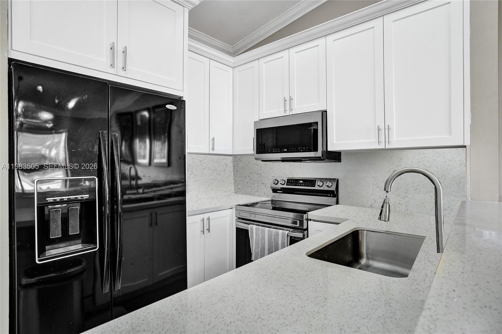 WESTWIND LAKES GARDEN HOM - Residential