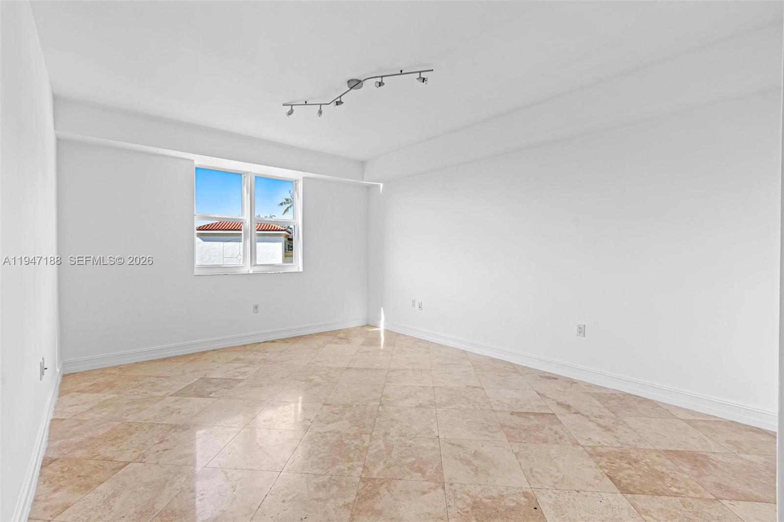 TURNBERRY VILLAGE - Residential