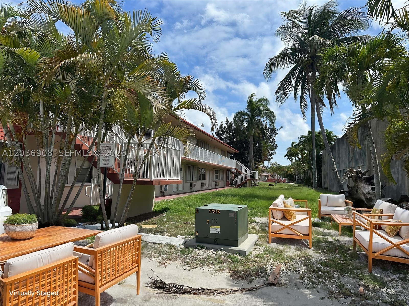 TOWN COLONY CONDO - Residential
