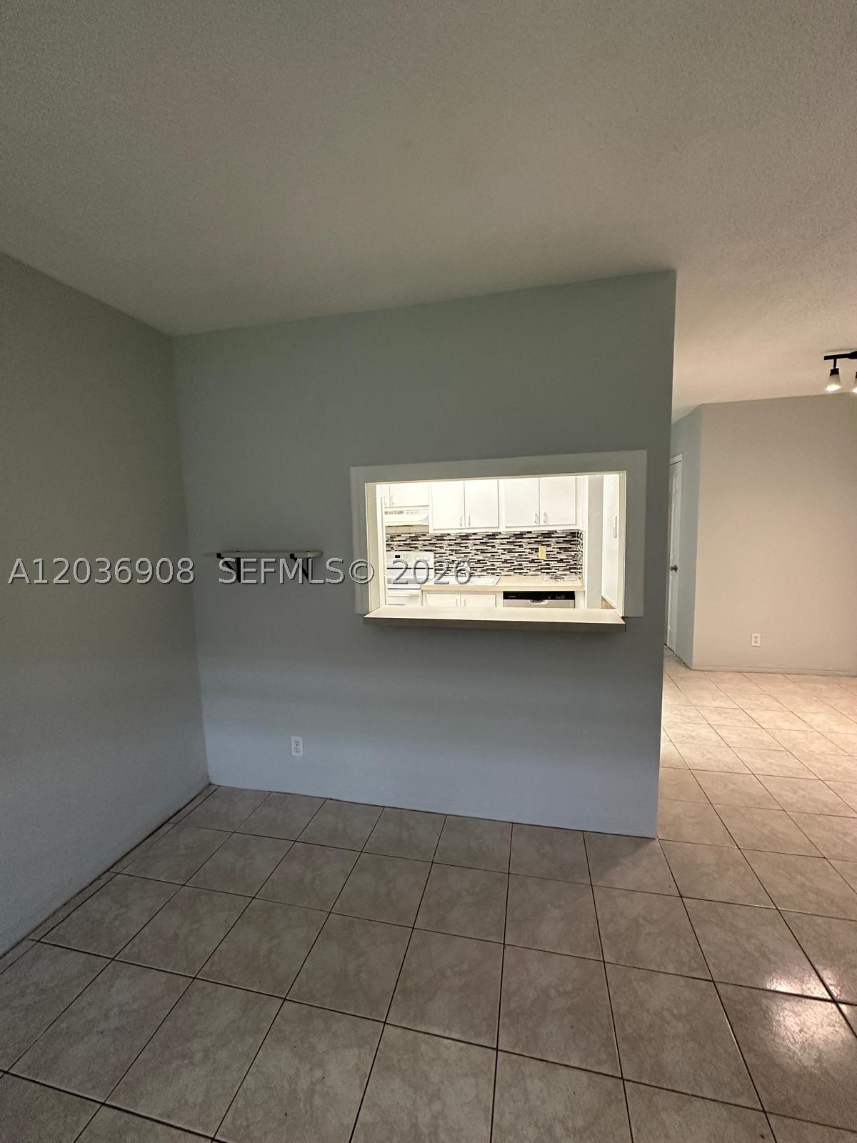 TOWN COLONY CONDO - Residential