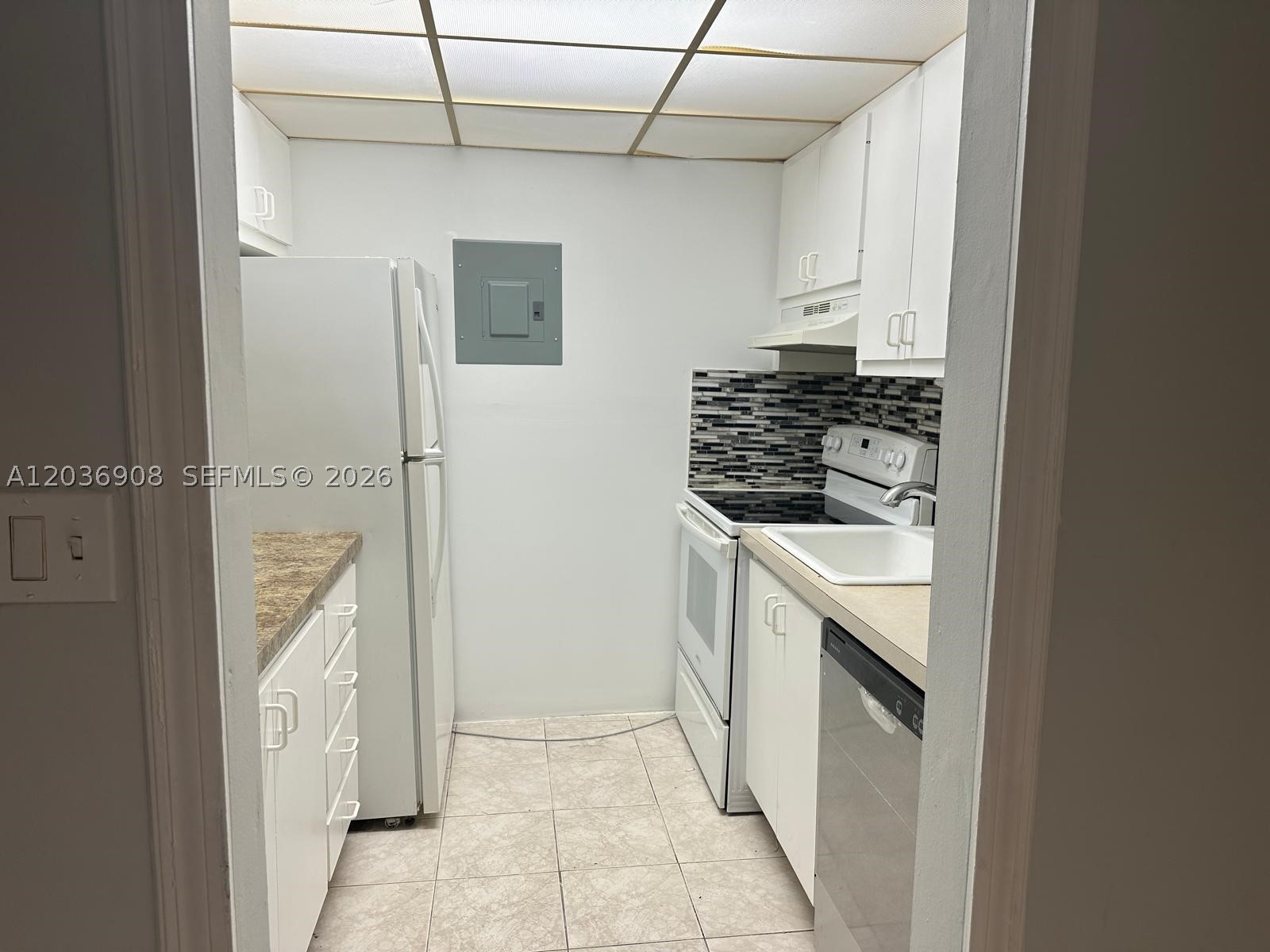 TOWN COLONY CONDO - Residential