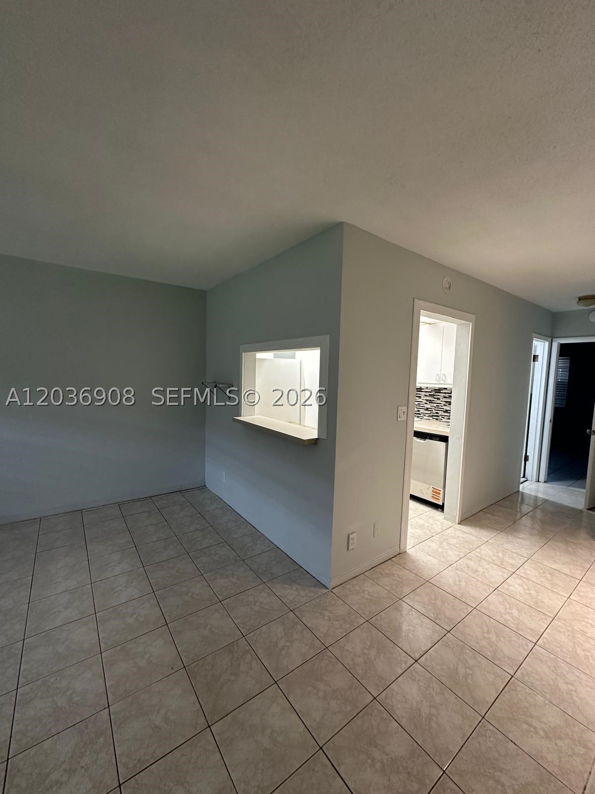 TOWN COLONY CONDO - Residential