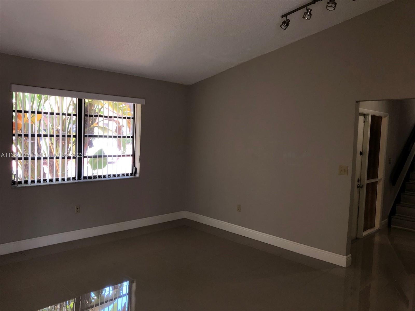 GLADEWIND HGTS - Residential Lease