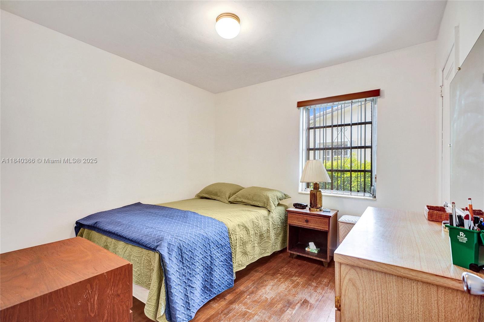 TWELFTH ST MANORS 1ST ADD - Residential