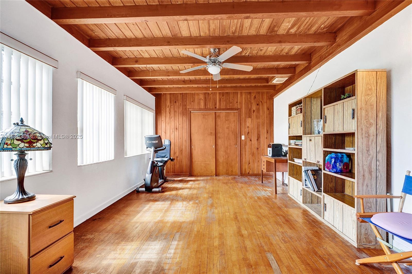 TWELFTH ST MANORS 1ST ADD - Residential