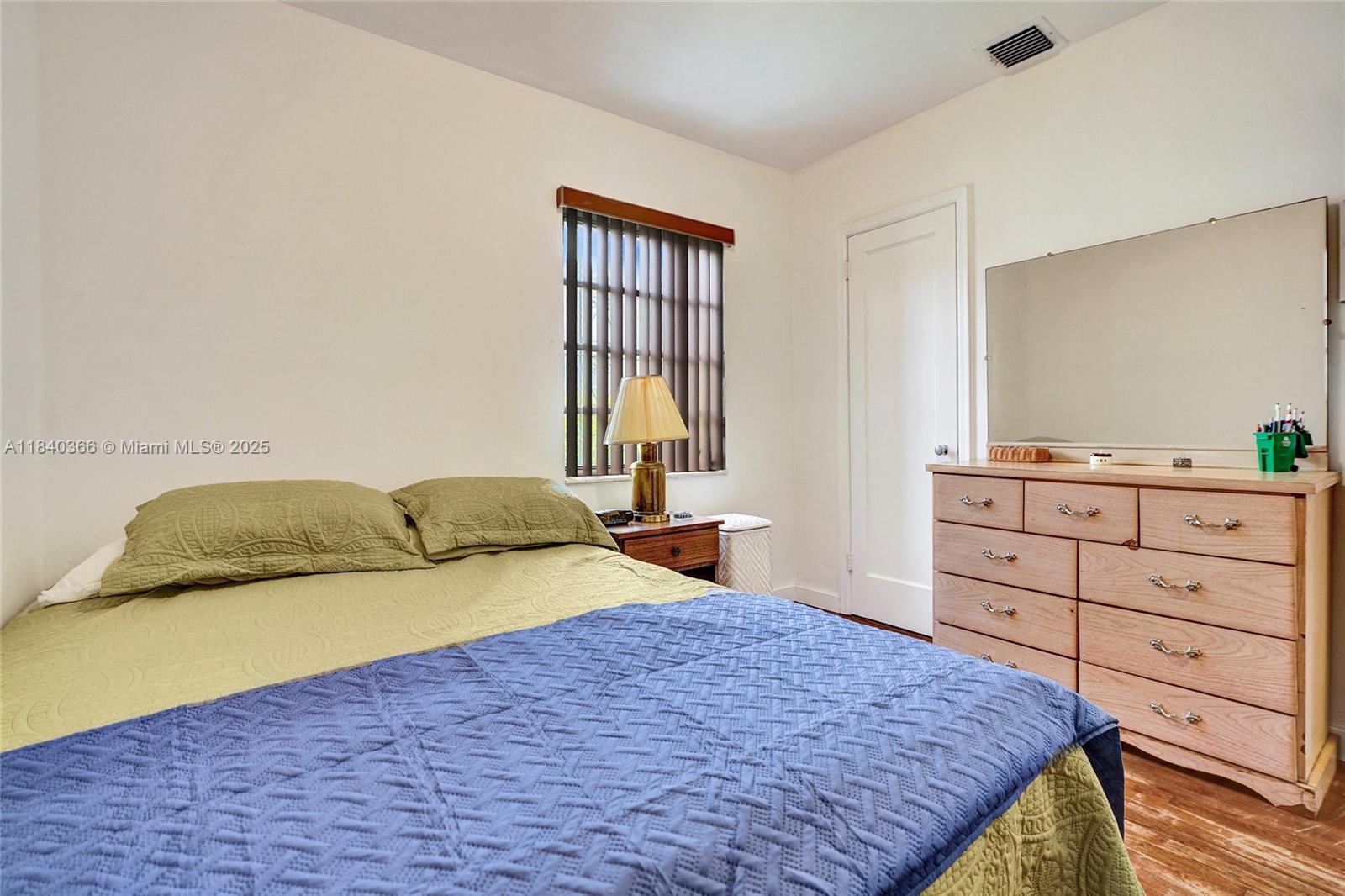 TWELFTH ST MANORS 1ST ADD - Residential