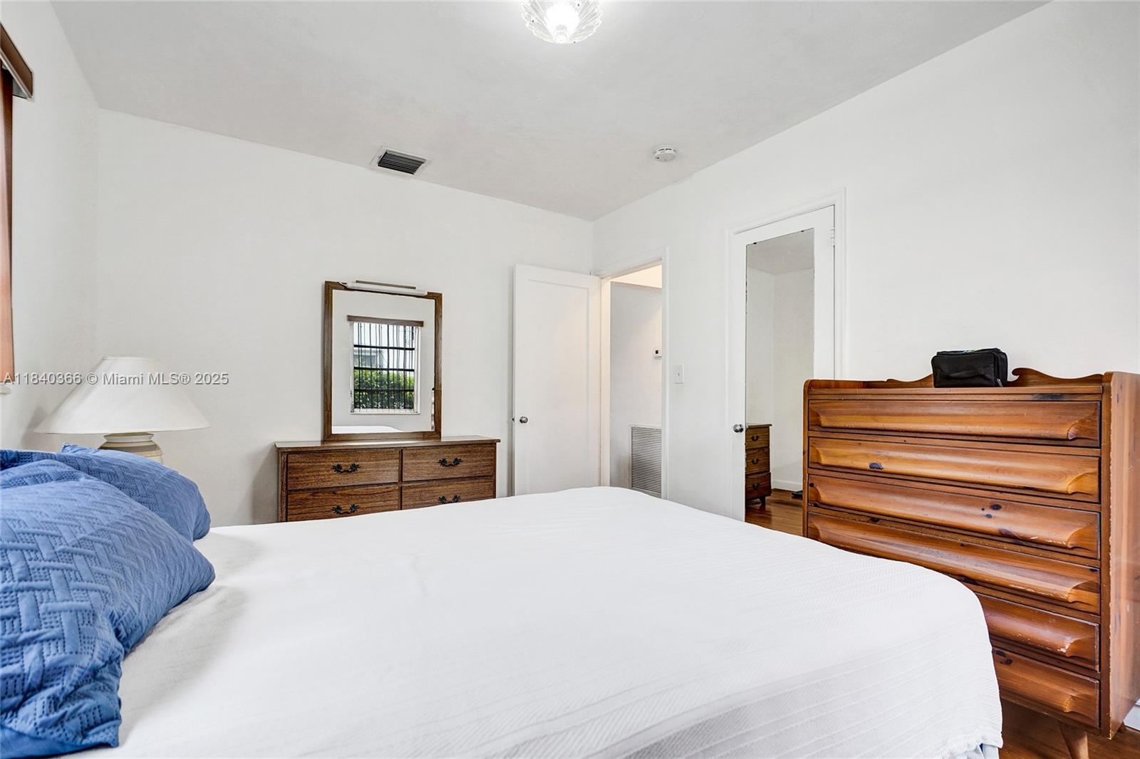 TWELFTH ST MANORS 1ST ADD - Residential