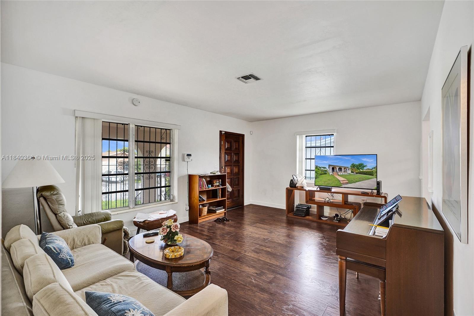 TWELFTH ST MANORS 1ST ADD - Residential