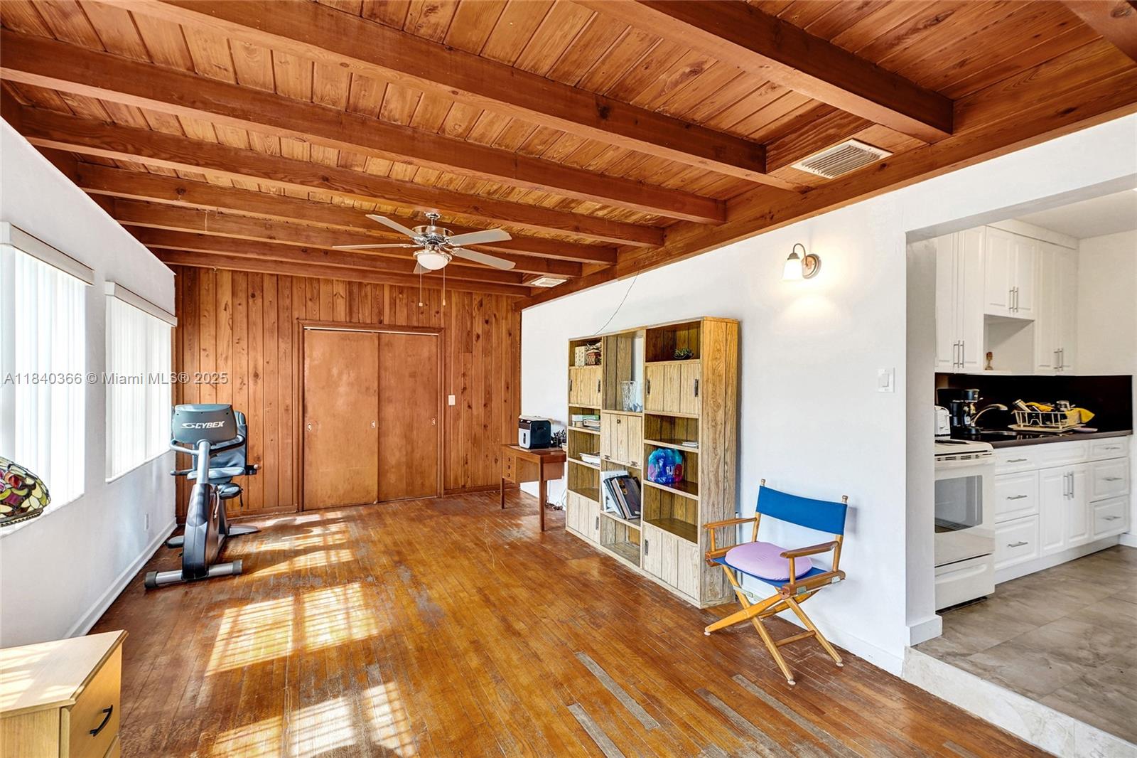 TWELFTH ST MANORS 1ST ADD - Residential