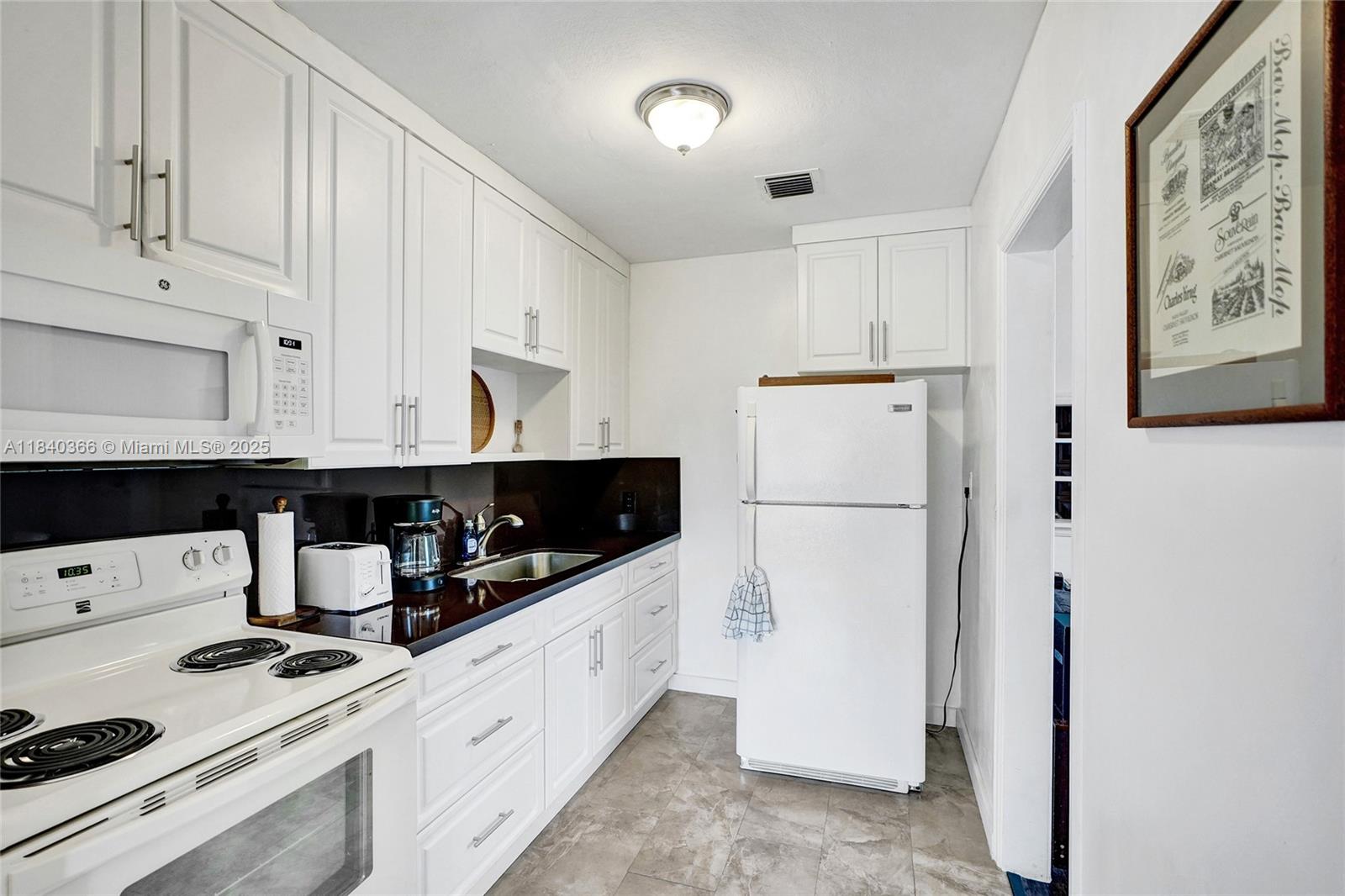 TWELFTH ST MANORS 1ST ADD - Residential
