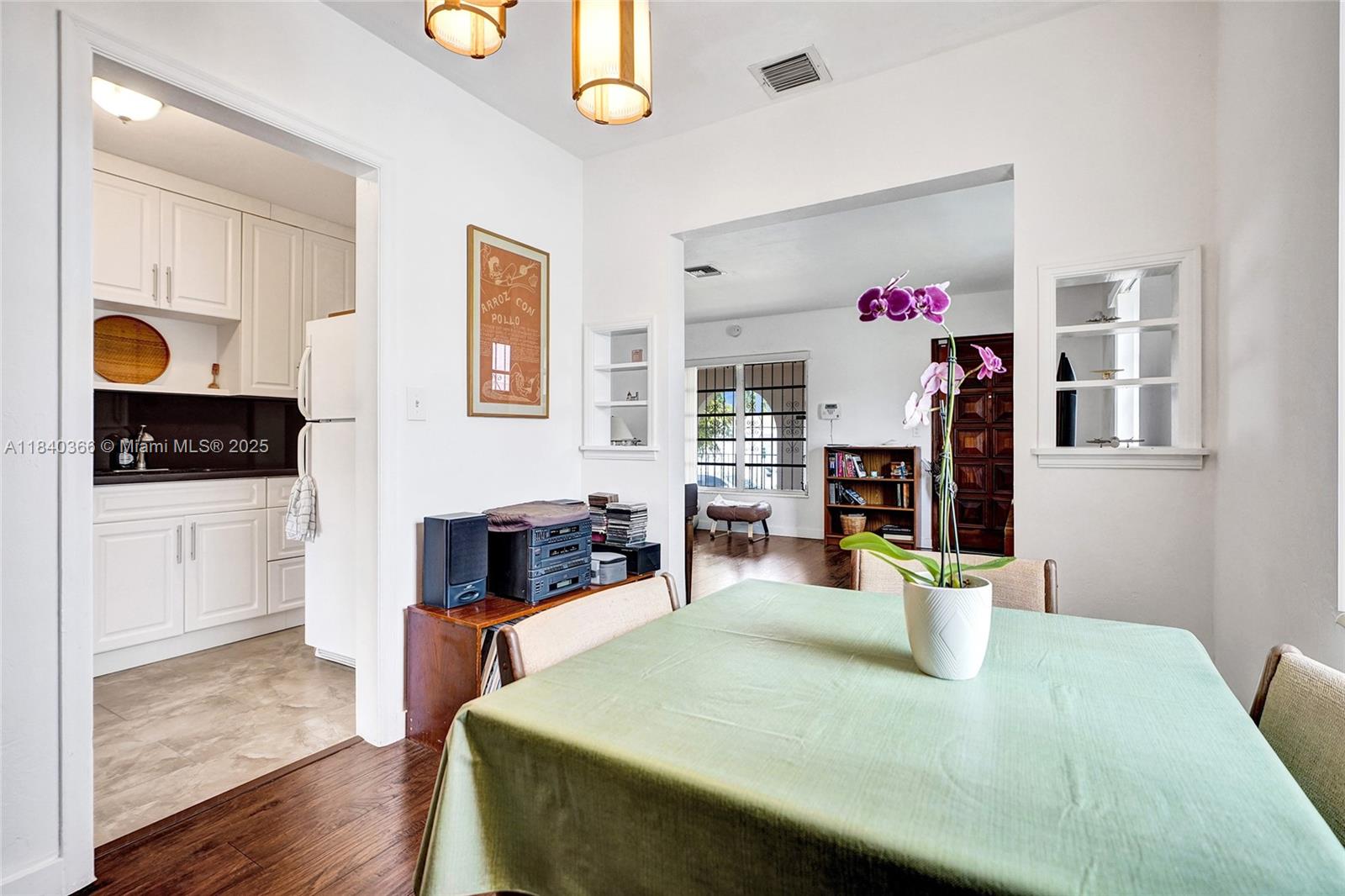TWELFTH ST MANORS 1ST ADD - Residential