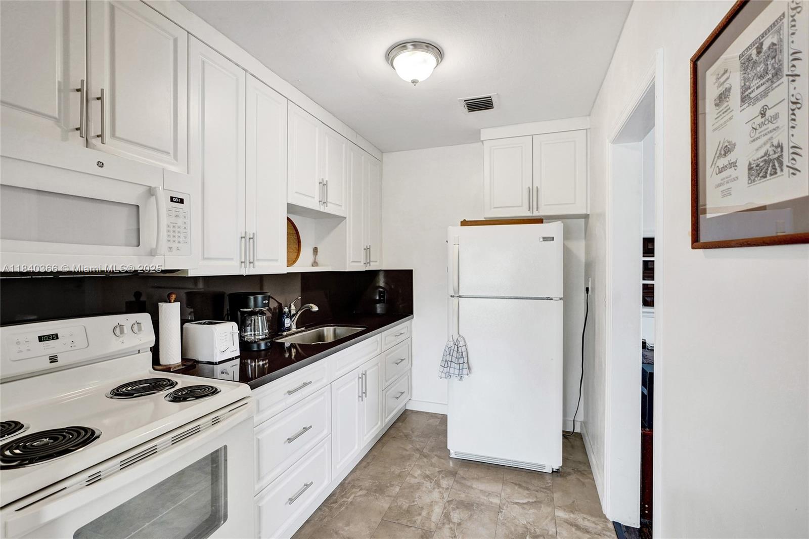 TWELFTH ST MANORS 1ST ADD - Residential