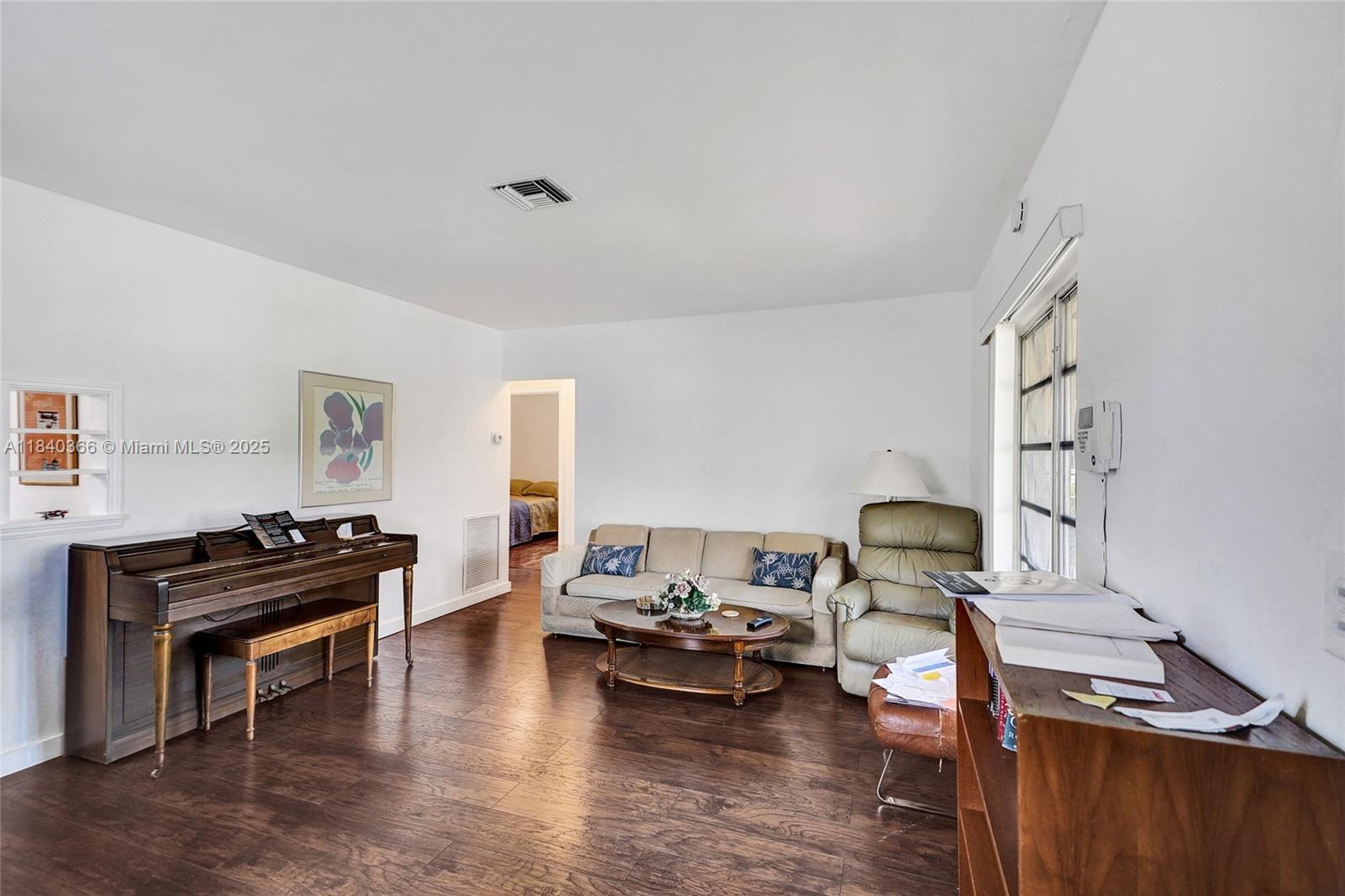 TWELFTH ST MANORS 1ST ADD - Residential
