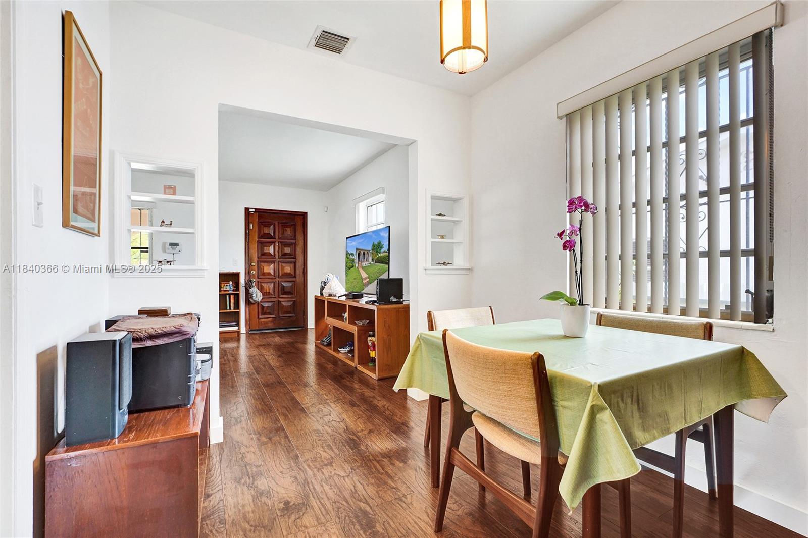 TWELFTH ST MANORS 1ST ADD - Residential