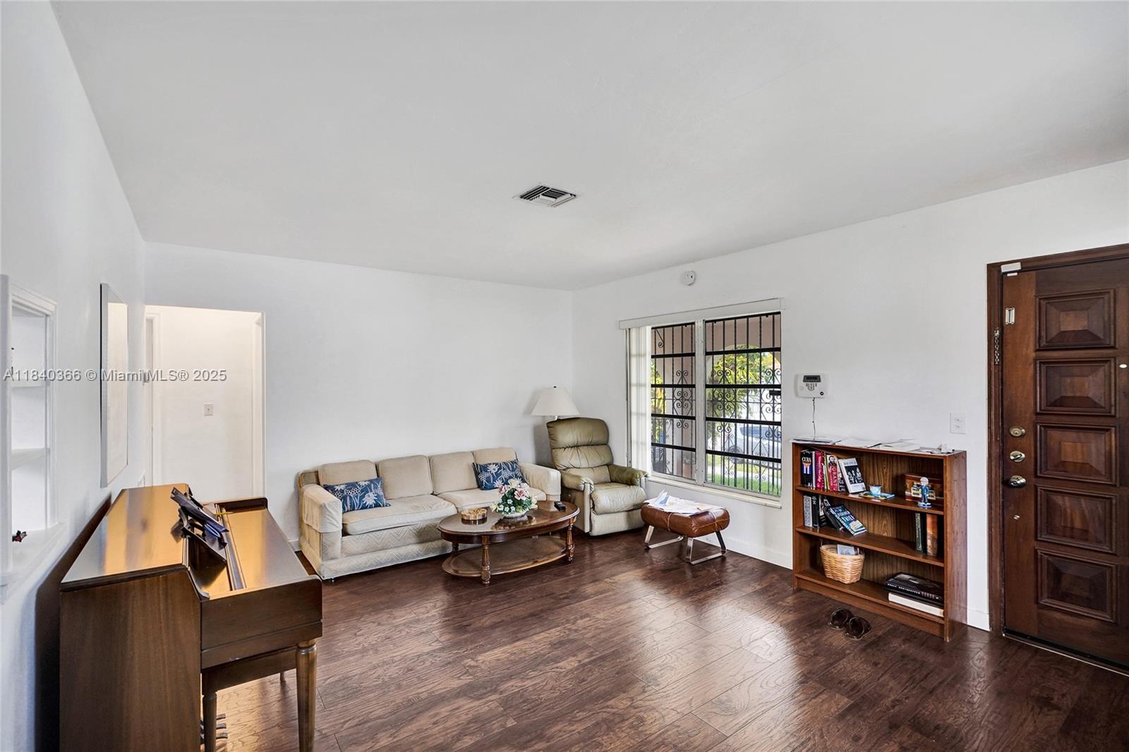 TWELFTH ST MANORS 1ST ADD - Residential