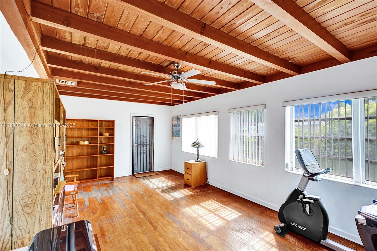 TWELFTH ST MANORS 1ST ADD - Residential