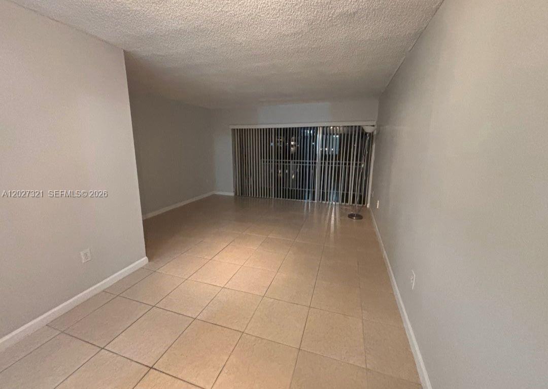 THE BEACH CLUB FONTAINEBL - Residential Lease