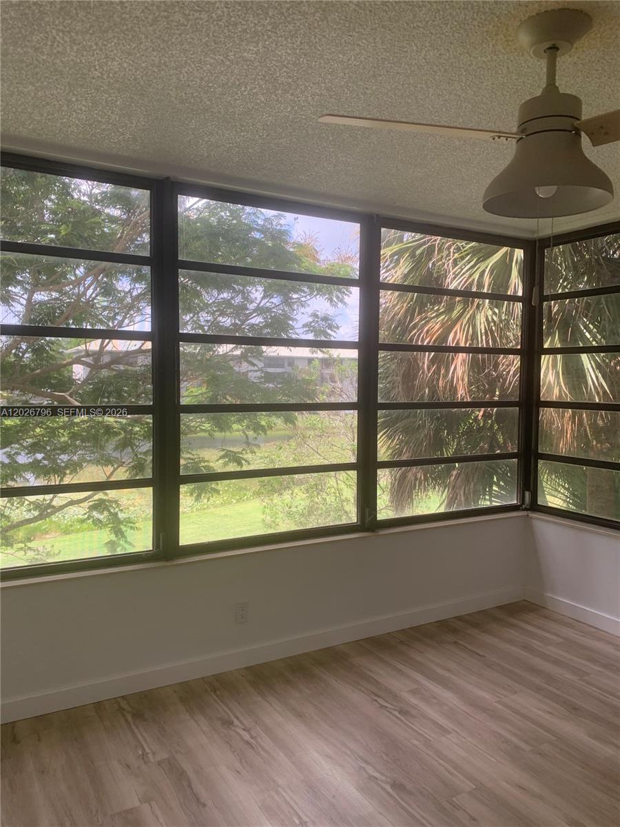 CONDO 25 OF WHITEHALL - Residential Lease