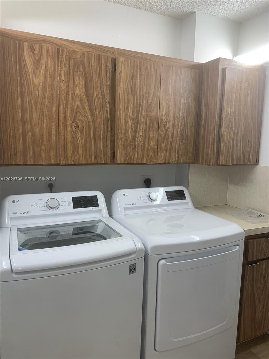 CONDO 25 OF WHITEHALL - Residential Lease
