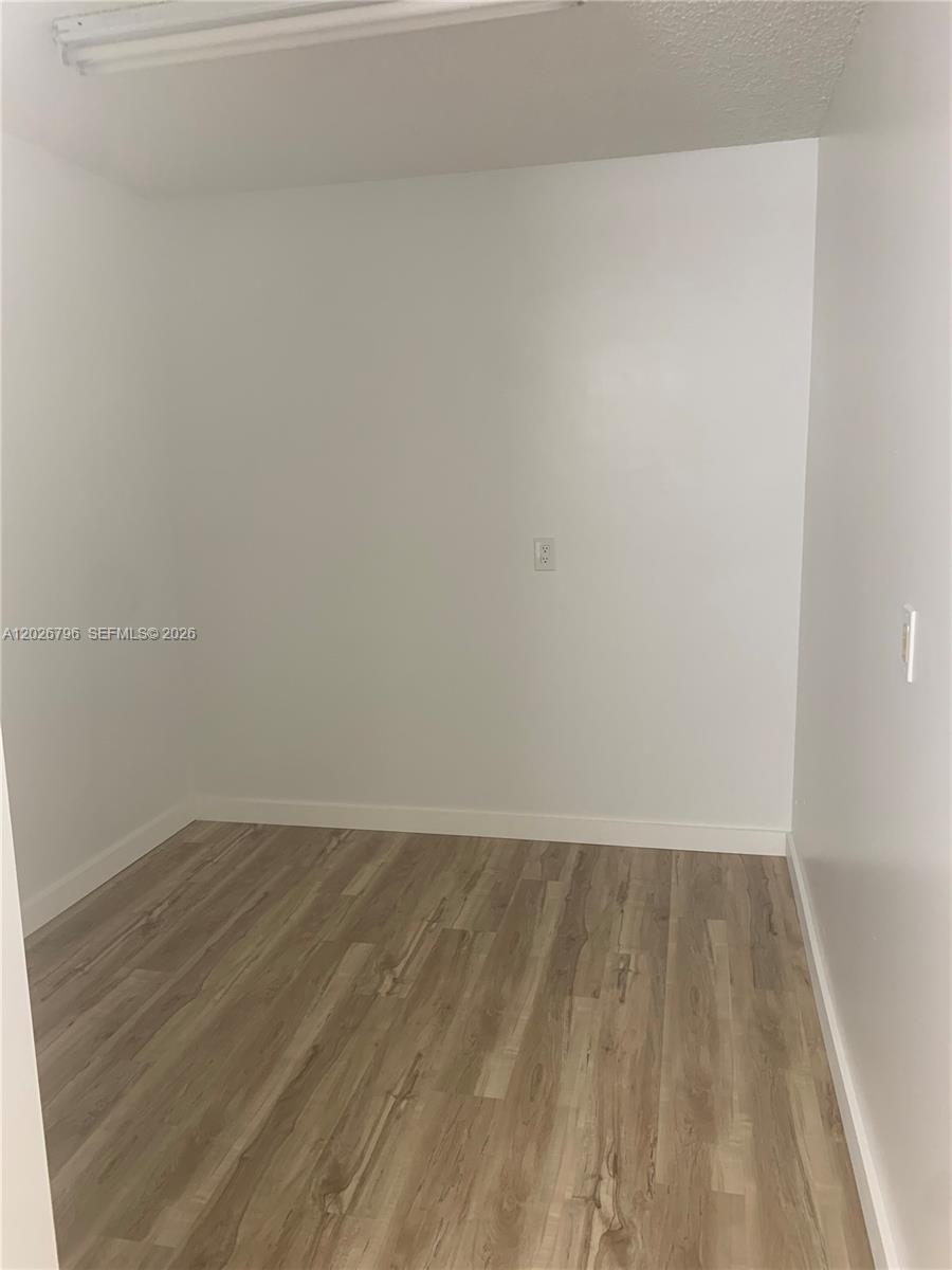 CONDO 25 OF WHITEHALL - Residential Lease