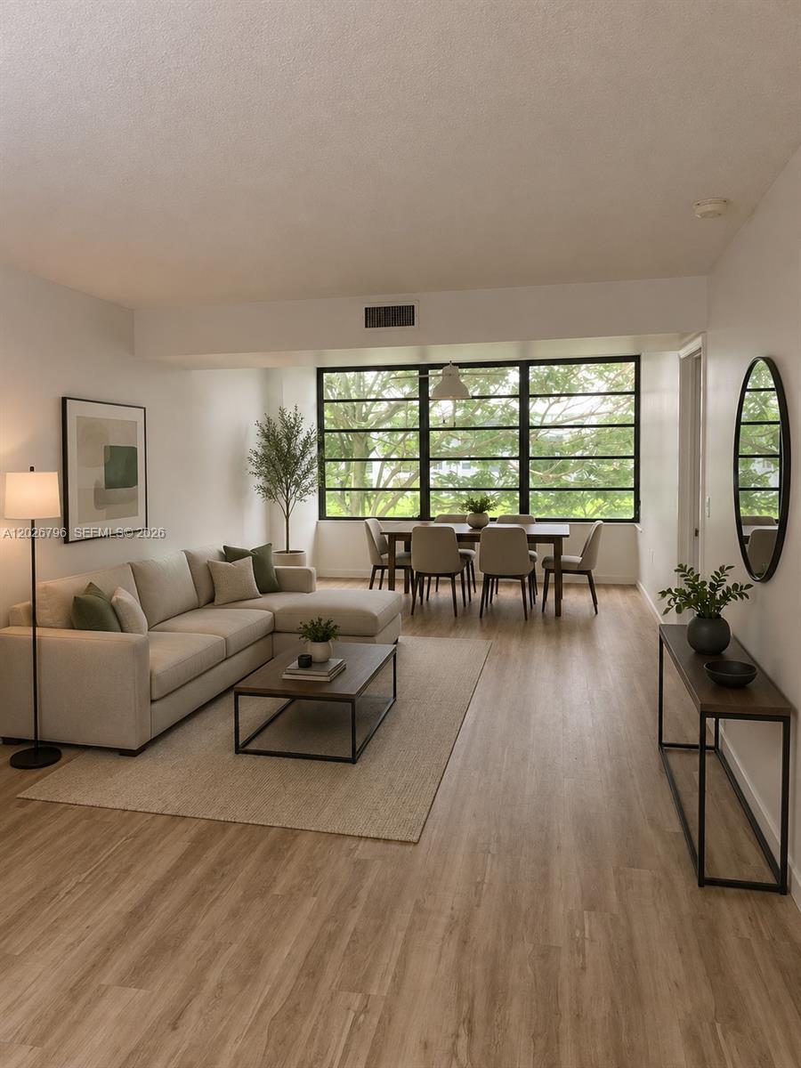 CONDO 25 OF WHITEHALL - Residential Lease