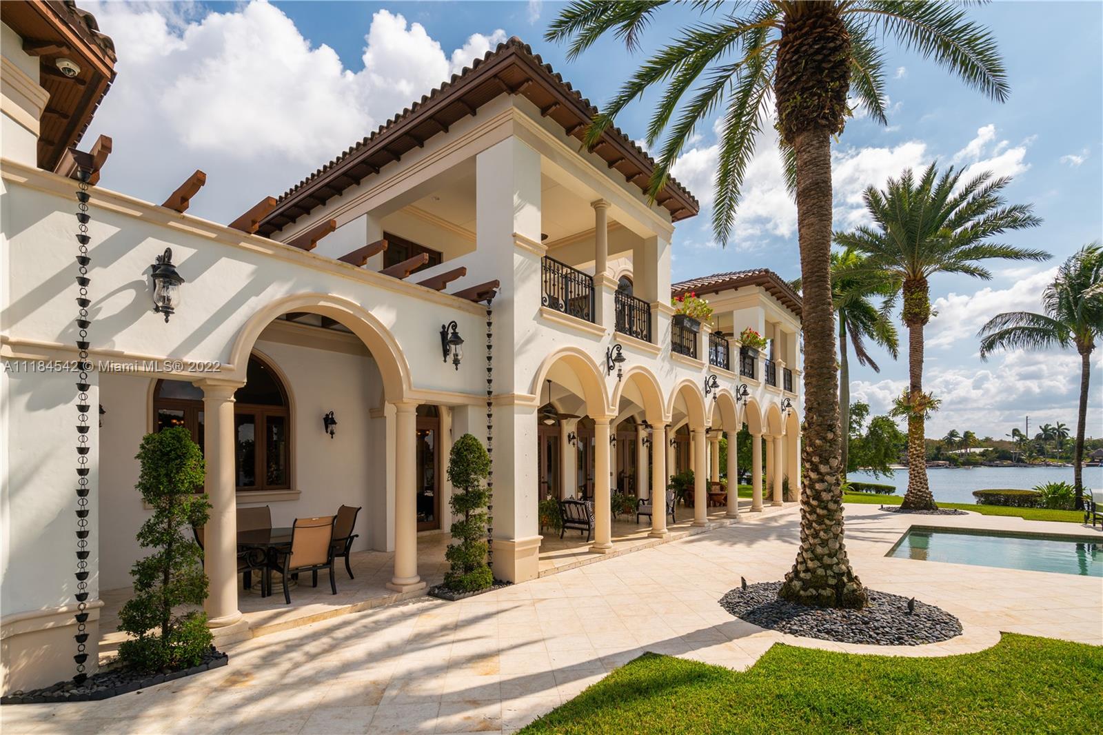 LAKESHORE SEC TWO - Residential