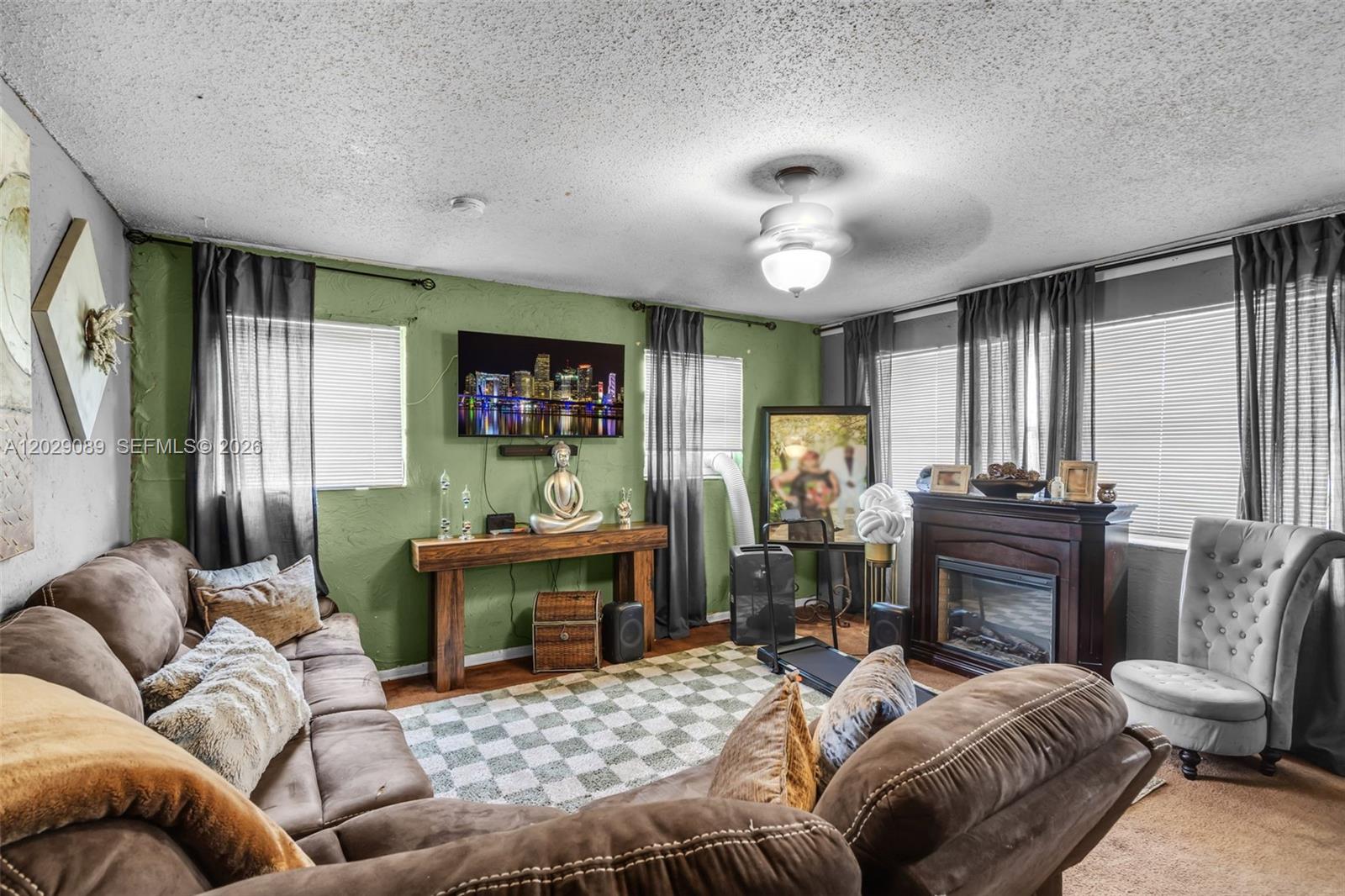 COMMONWEALTH GARDENS - Residential