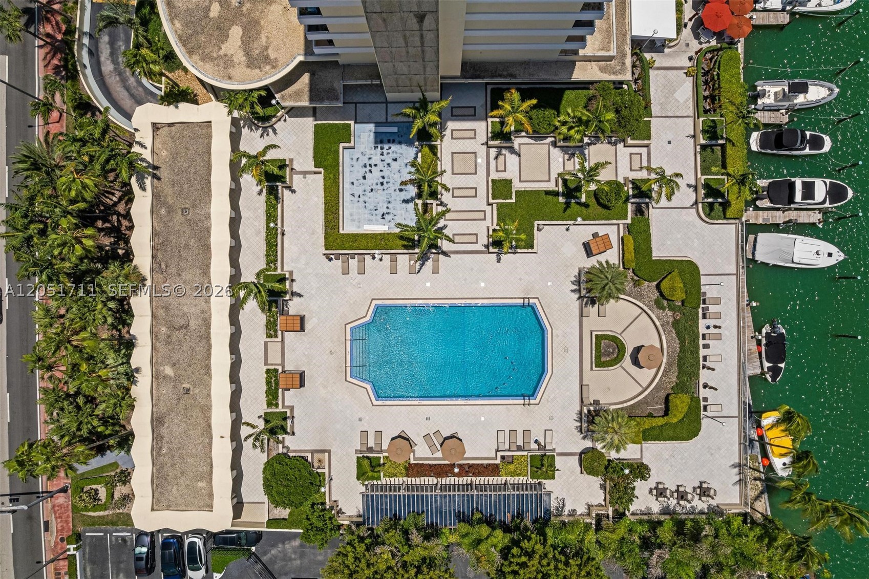 5600 CONDO - Residential