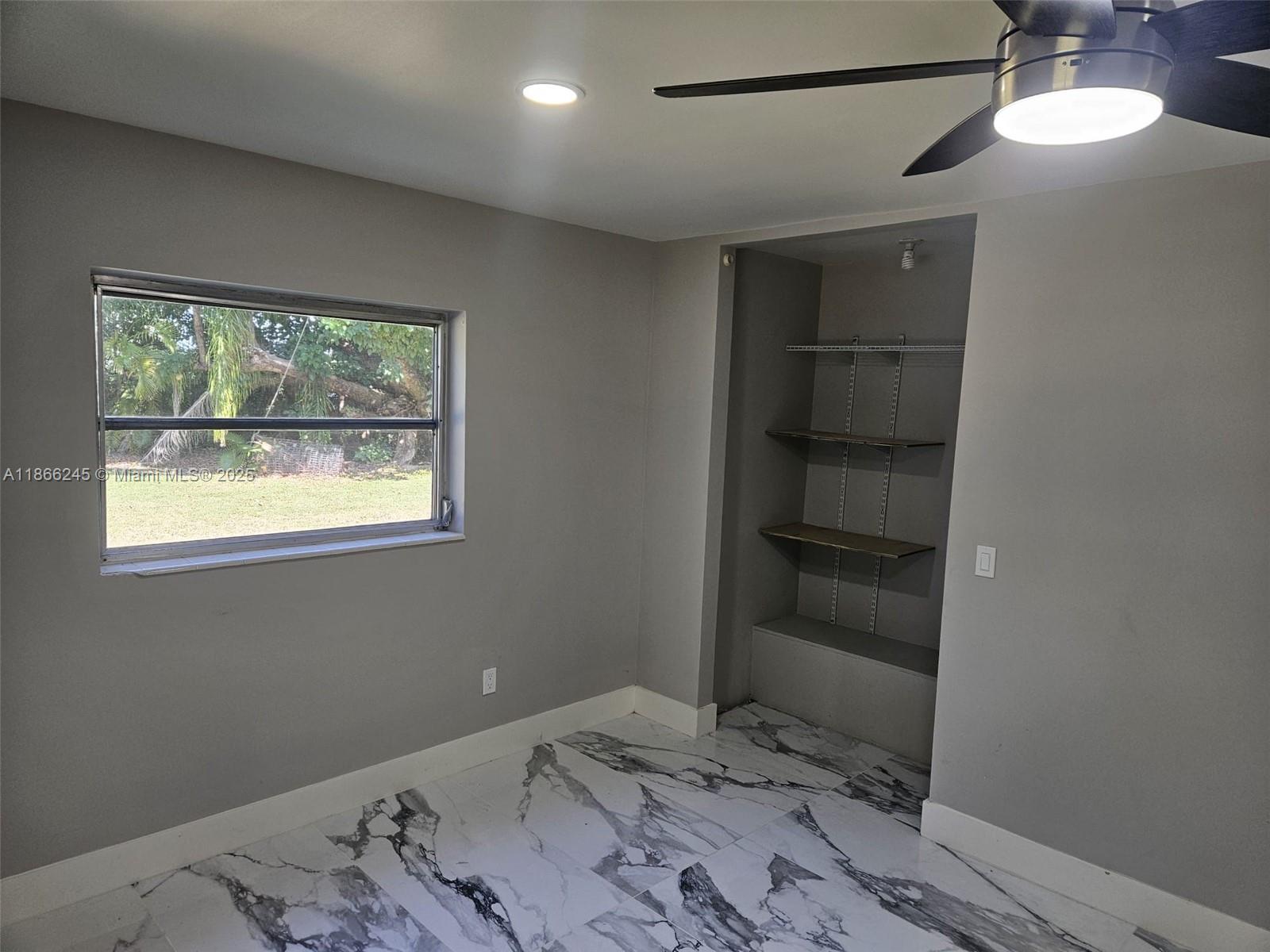 REDLAND 2.71 ACRE - Residential