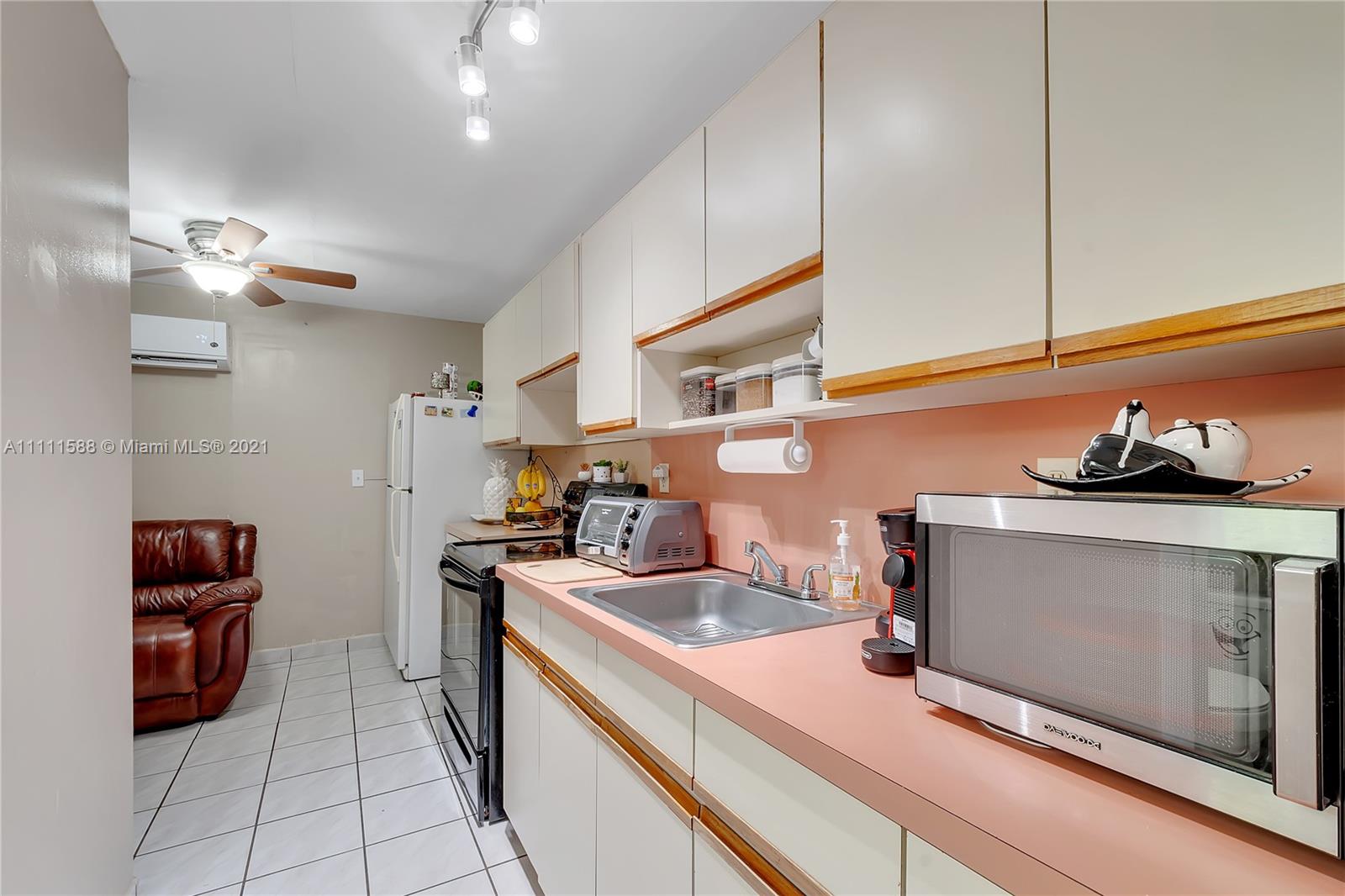 GRAPELAND HEIGHTS SEC 2 - Residential