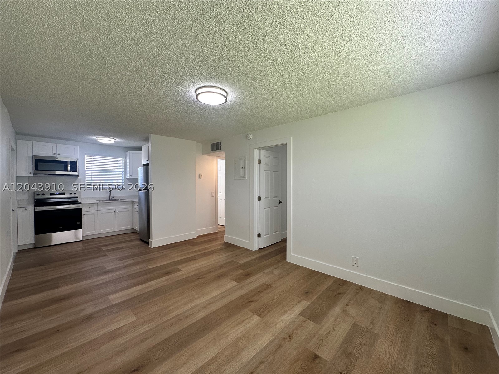 PLAYLAND VILLAGE SEC 3 - Residential Lease