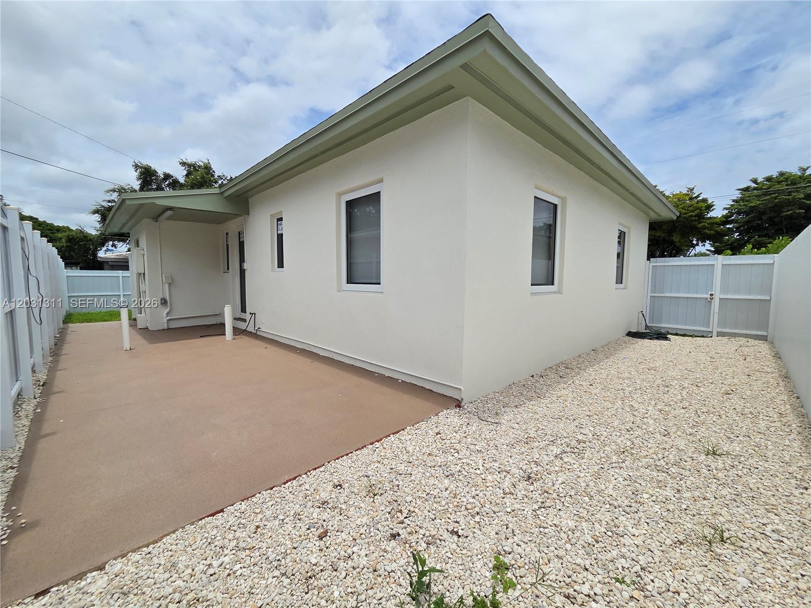 FLAGLER GROVE ESTATES EXT - Residential Lease