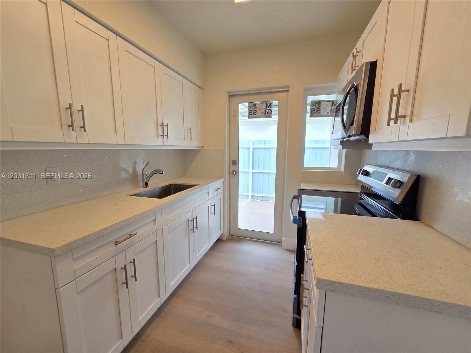 FLAGLER GROVE ESTATES EXT - Residential Lease