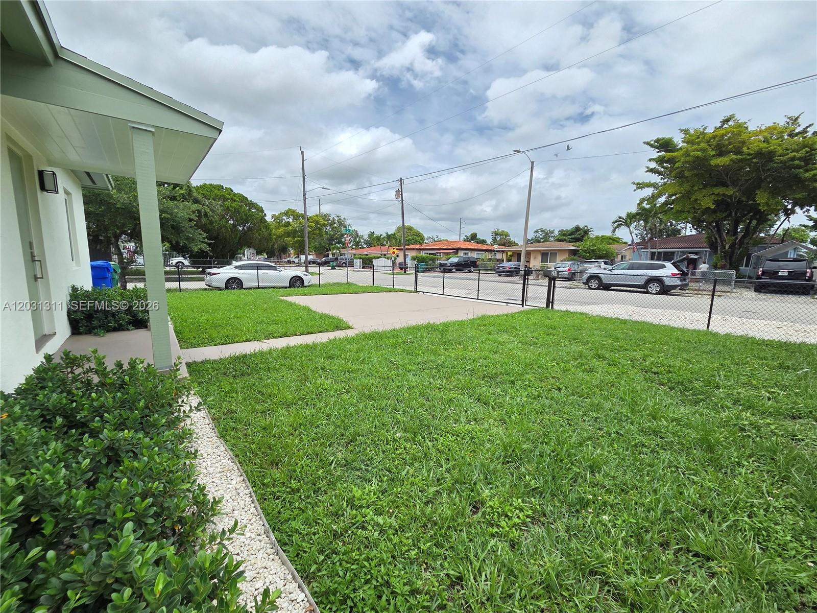 FLAGLER GROVE ESTATES EXT - Residential Lease