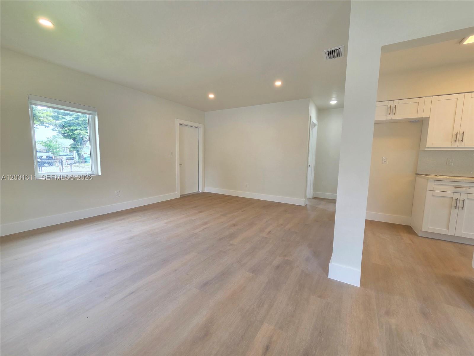 FLAGLER GROVE ESTATES EXT - Residential Lease