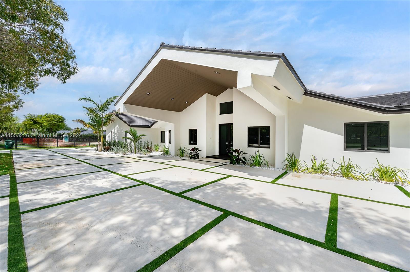 LAKESHORE SEC ONE - Residential