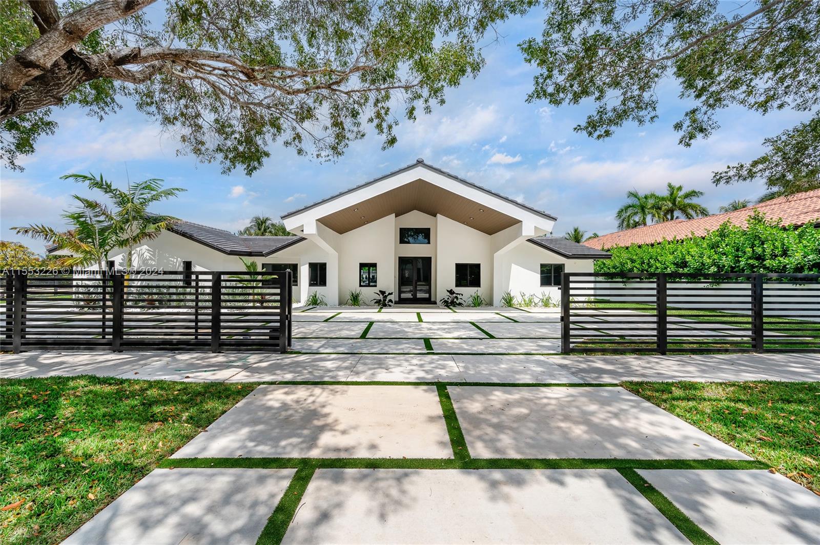LAKESHORE SEC ONE - Residential