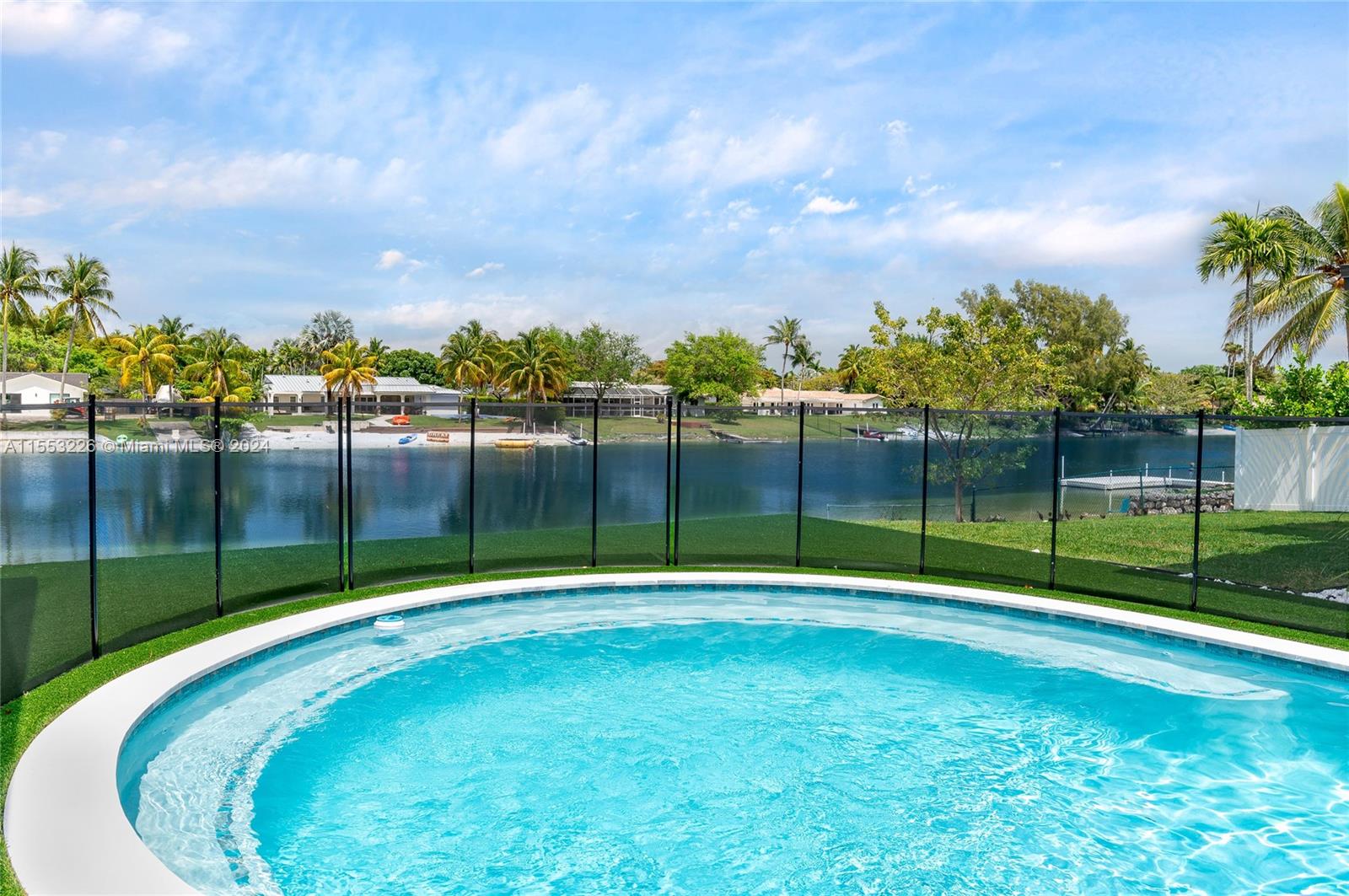 LAKESHORE SEC ONE - Residential