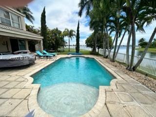 RIVIERA ISLES II - Residential Lease