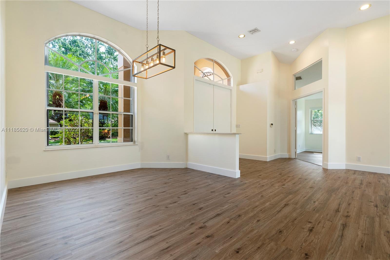 SECTOR 7 SOUTH-PARCEL 1 - Residential Lease