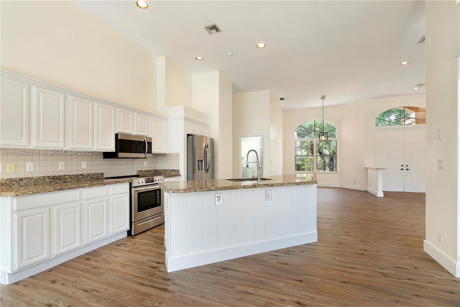 SECTOR 7 SOUTH-PARCEL 1 - Residential Lease
