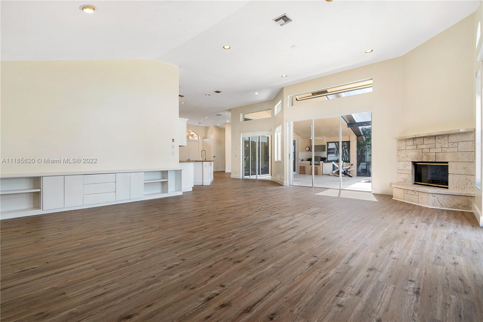SECTOR 7 SOUTH-PARCEL 1 - Residential Lease