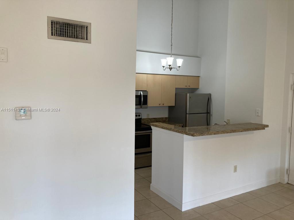EMERALD ISLE AT LAGUNA LA - Residential