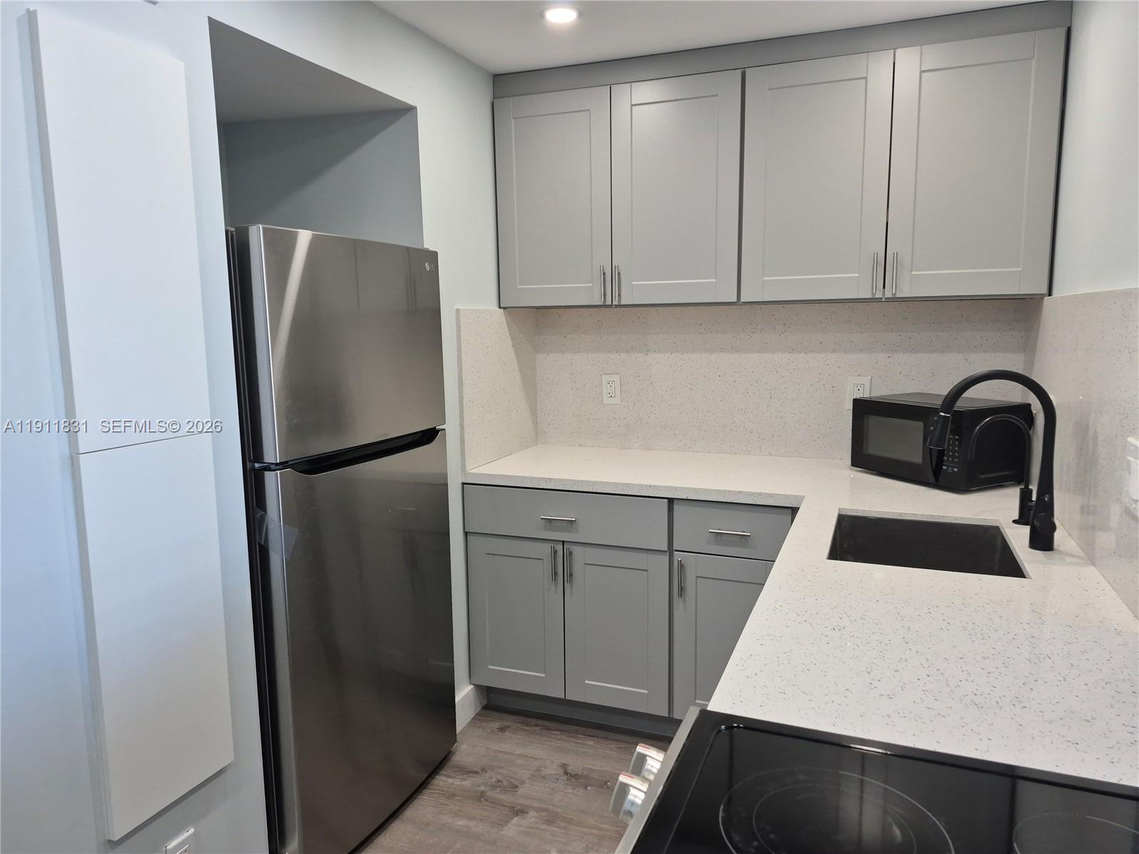 CROMWELL WEST CONDO - Residential Lease