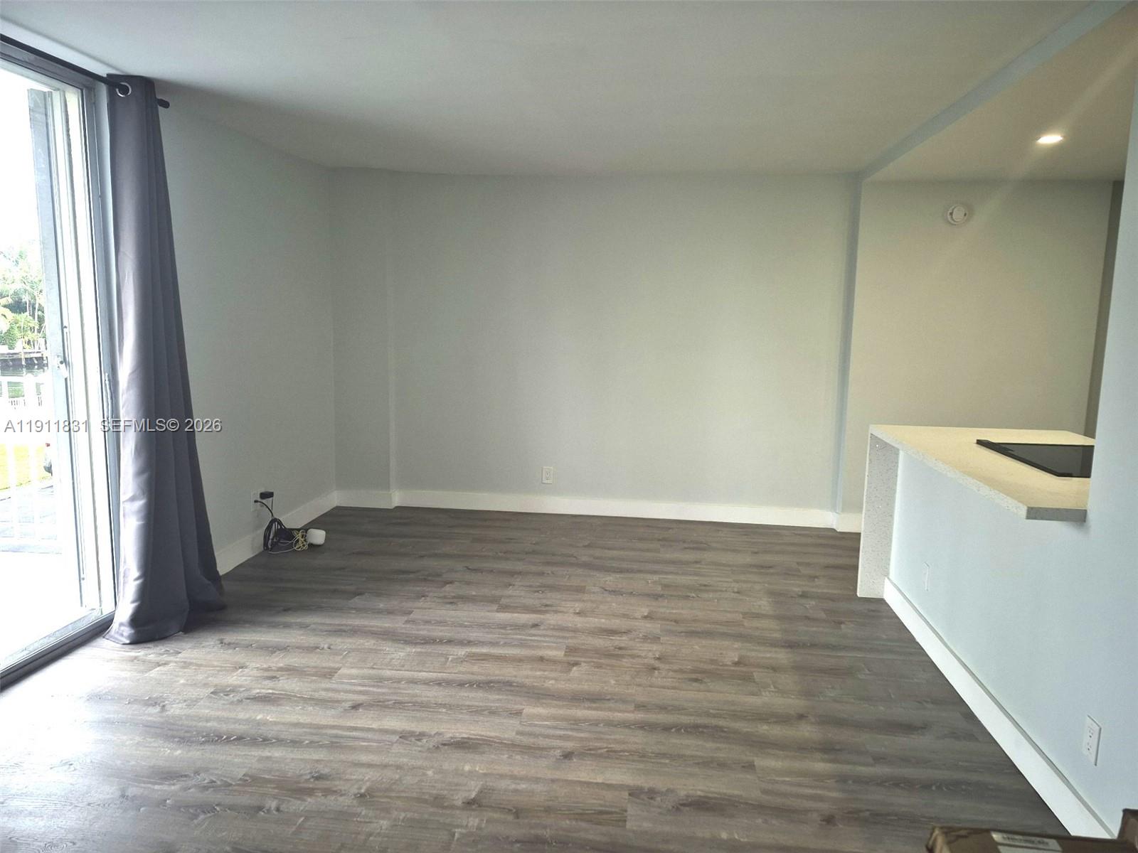 CROMWELL WEST CONDO - Residential Lease