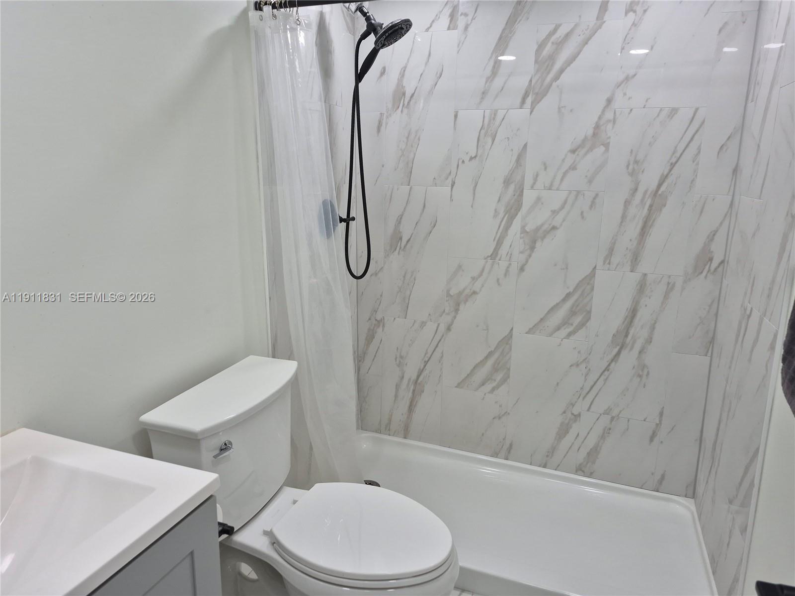 CROMWELL WEST CONDO - Residential Lease