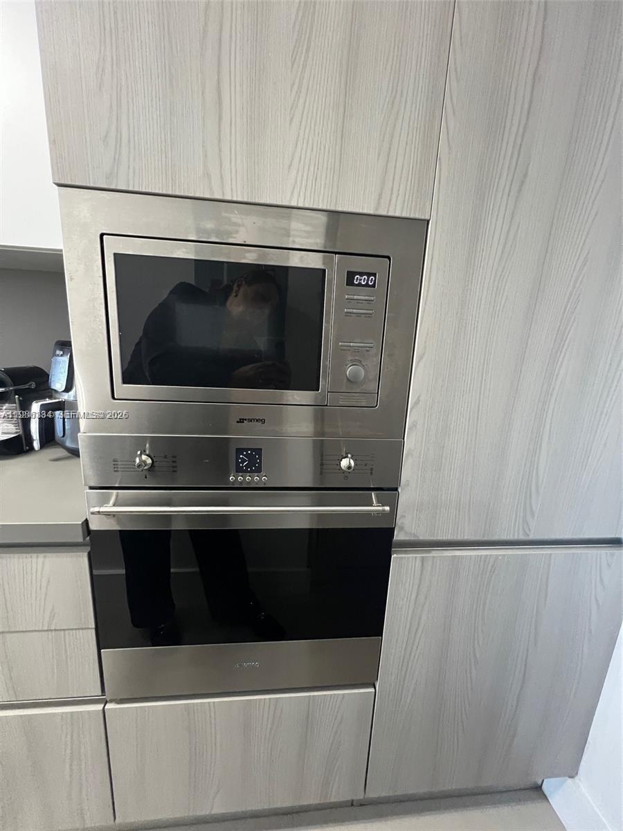 THE DECOPLAGE CONDO - Residential