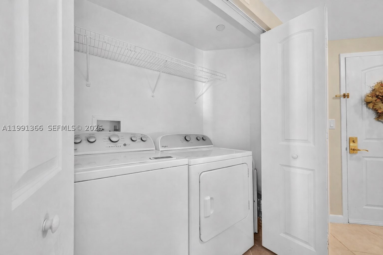 TOSCANO CONDO - Residential